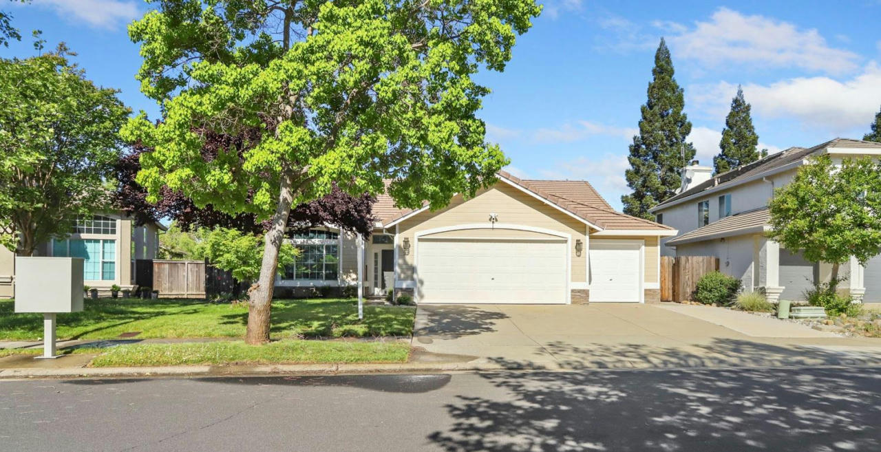 27 CRYSTAL HILL CT, ROSEVILLE, CA 95678, photo 1 of 39