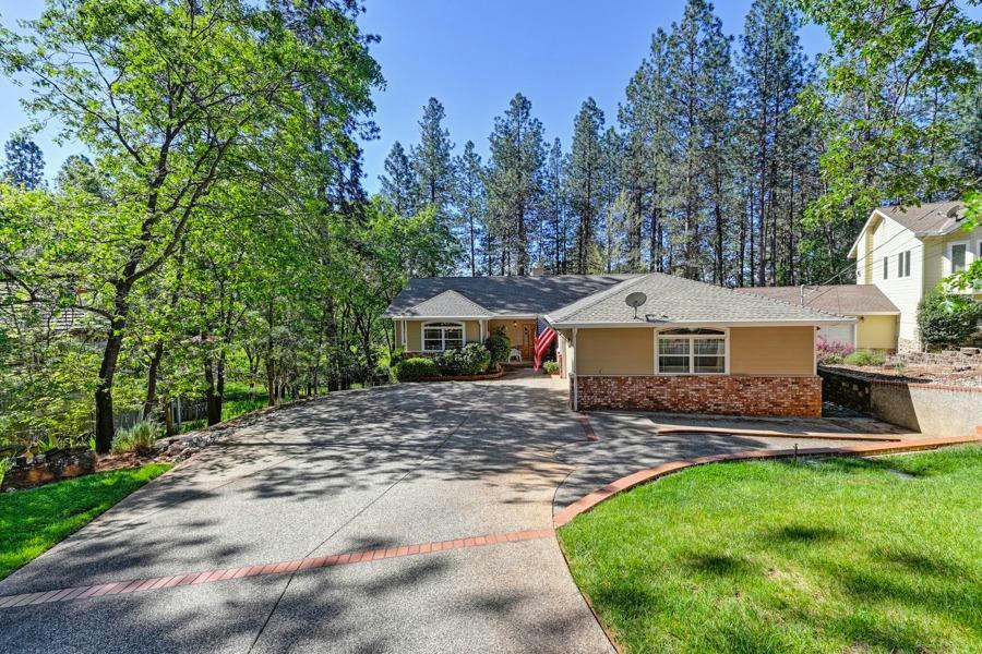10909 LOWER CIRCLE DR, GRASS VALLEY, CA 95949, photo 1 of 58