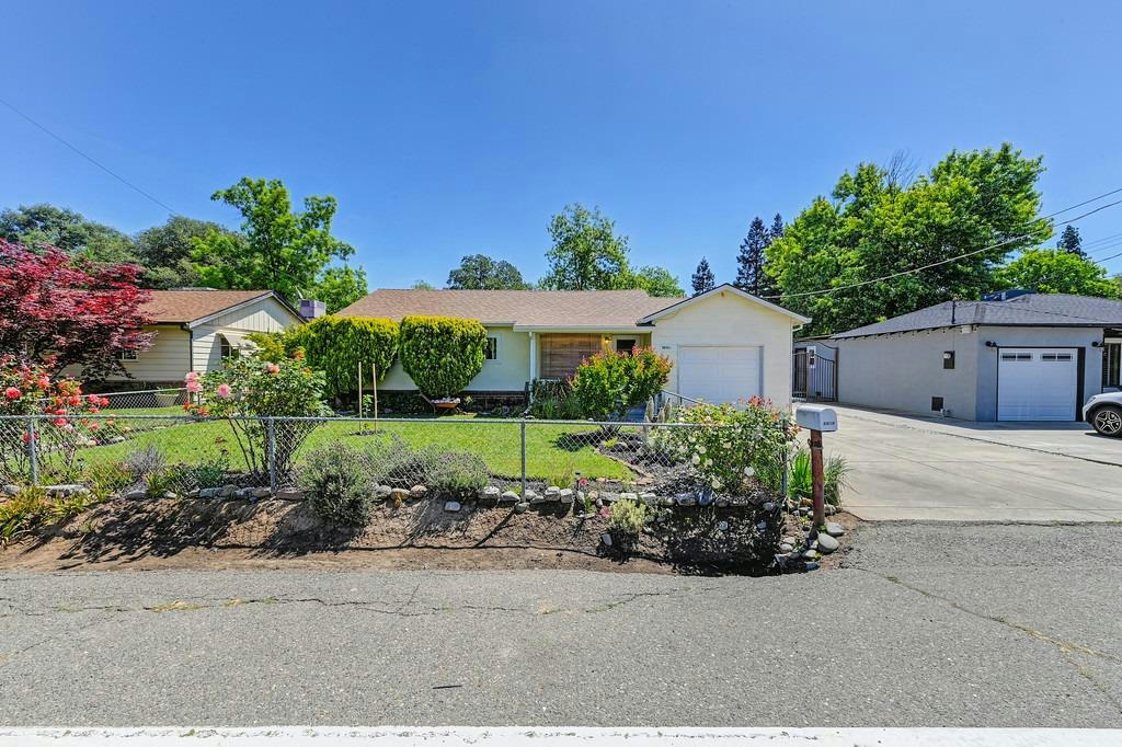 6634 MARIPOSA AVE, CITRUS HEIGHTS, CA 95610, photo 1 of 40